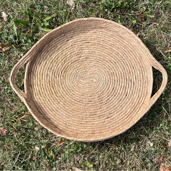 Round Woven Basket with Handles - Picture 2 of 9